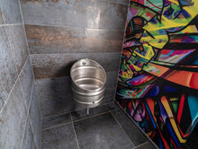 Lade das Bild in den Galerie-Viewer, SANELA SLPN 10E Edelstahl Automatisch KEG Urinal, 24 V DC – Infrarot, vandalismussicher