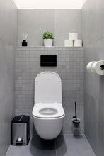 Lade das Bild in den Galerie-Viewer, SANELA SLW 02F WC – Spülsteuerung für Wandeinbausystem SLR 21, Abdeckung schwarzer Kunststoff, 24 V DC – Infrarot