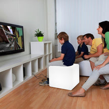 Lade das Bild in den Galerie-Viewer, Leuchtwürfel Cube 35cm kabellos App Control Sitzwürfel beleuchtet