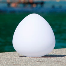 Lade das Bild in den Galerie-Viewer, Schwimmleuchte Leuchtkugel Stone L App Control Akku