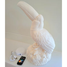 Lade das Bild in den Galerie-Viewer, Lichtobjekt Vogel gelb kabellos bruchsicher wasserdicht Außenbeleuchtung