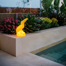 Lade das Bild in den Galerie-Viewer, Lichtobjekt Vogel gelb kabellos bruchsicher wasserdicht Außenbeleuchtung
