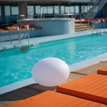 Lade das Bild in den Galerie-Viewer, Flatball Außenleuchte Schwimmleuchte mit Akku und App Control 35x27 cm