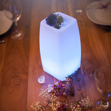 Lade das Bild in den Galerie-Viewer, Kabellose Tischleuchte "Stele" Akkuleuchte Außebeleuchtung App Control