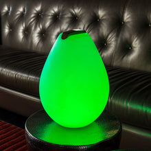 Lade das Bild in den Galerie-Viewer, Gartenleuchte kabellos " Vessel S" Außenleuchte tragbar