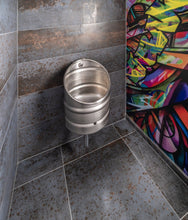 Lade das Bild in den Galerie-Viewer, SANELA SLPN 10EB Edelstahl Automatisch KEG Urinal, 6 V – Infrarot, vandalismussicher
